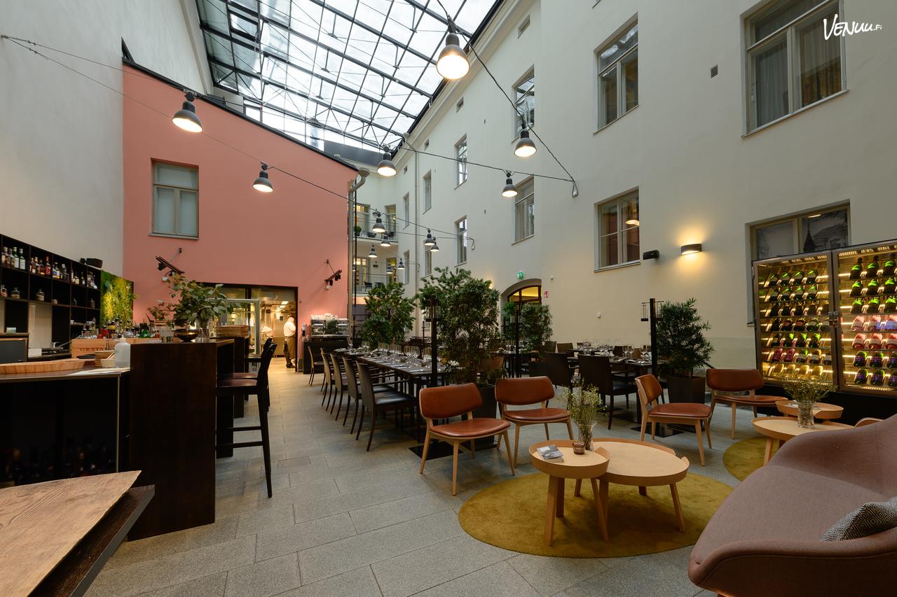 Garden by OlO Helsinki häätila ravintolassa kuljetuksella - Tilausajot.net