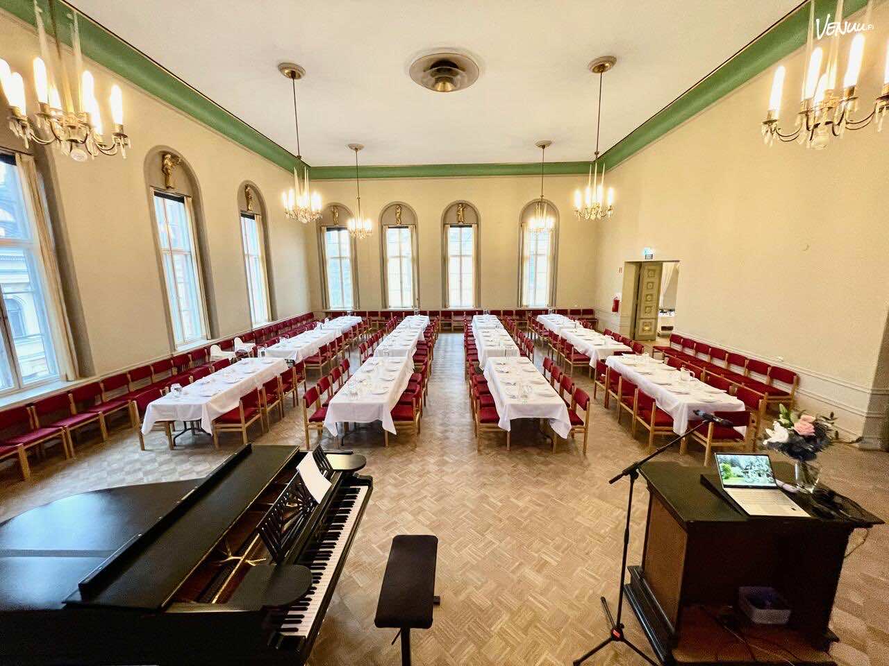 Balderin sali Helsinki hääjuhla keskusta tilausajo vieraille - Tilausajot.net