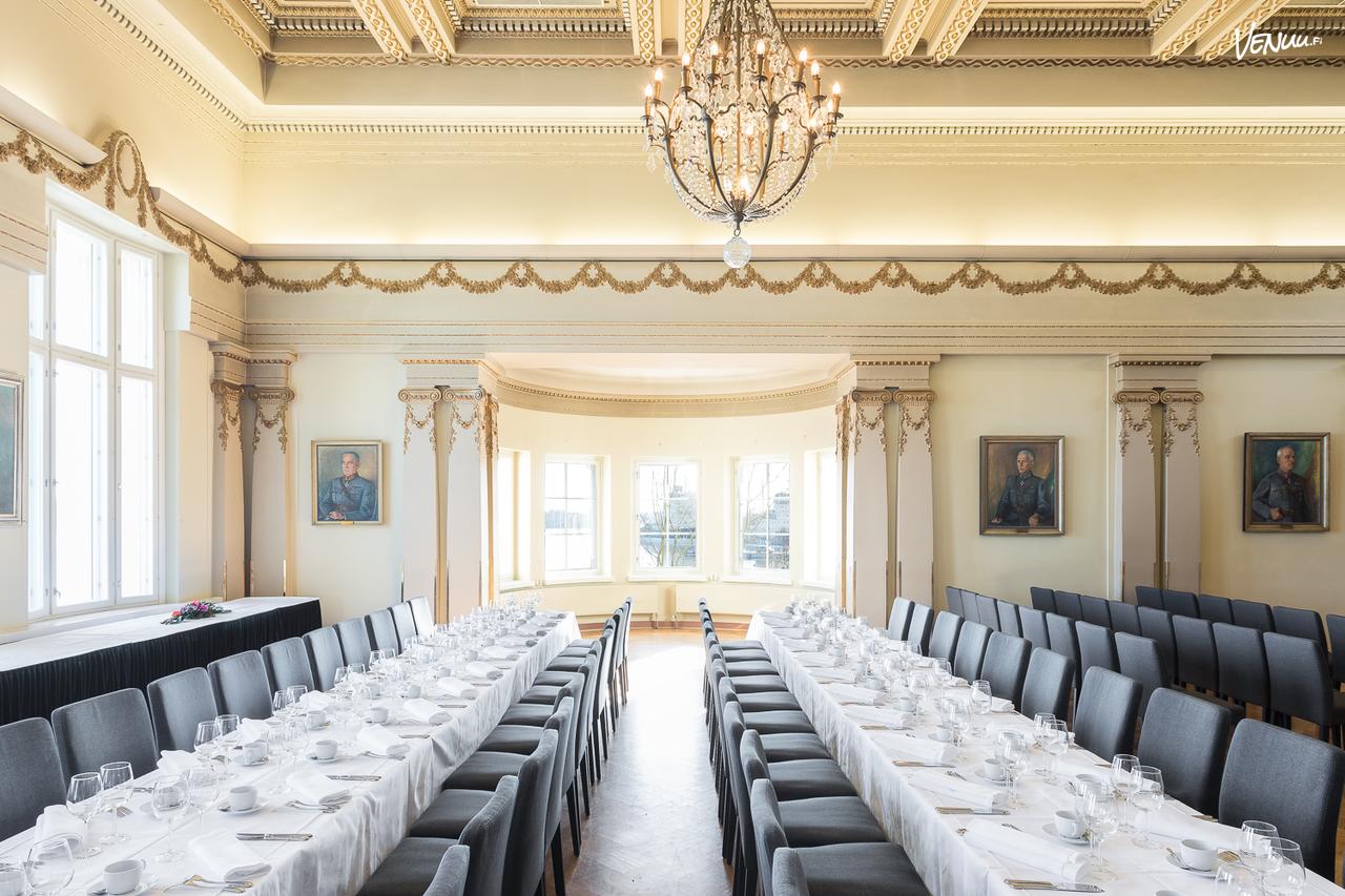 Katajanokan Kasino Kenraalisali Helsingissä – arvokas merellinen hääpaikka ja kuljetukset häävieraille - Tilausajot.net