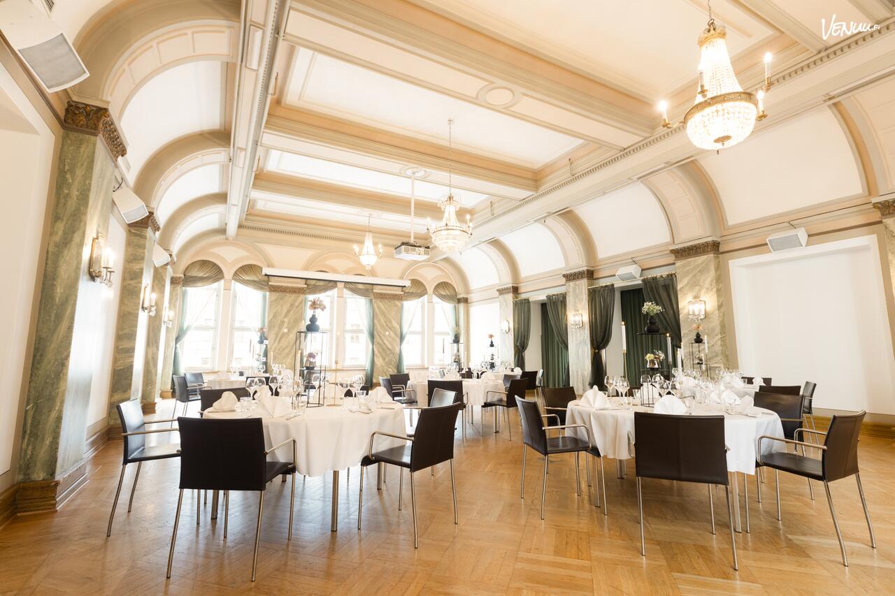 Klaus K Hotel Rake-sali häihin Helsingissä – tyylikäs juhlatila ja helppo tilausajo häävieraille - Tilausajot.net