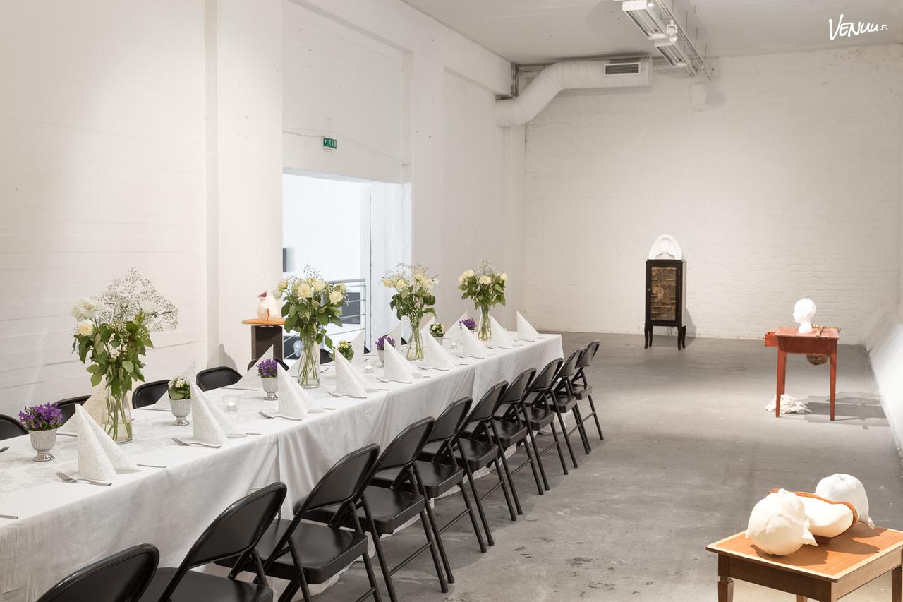 Galleria Forum Box syntymäpäiväjuhlat Ruoholahdessa – taiteellinen juhlatila Helsingissä